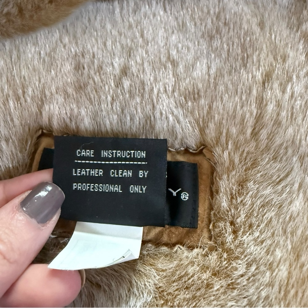 Vintage Gallery Tan Teddy Leather Jacket with Faux Fur Trim - Picture 7 of 10